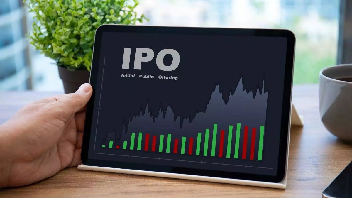 ixigo IPO shares: Ixigo IPO को ऑफर के दूसरे दिन 9.31 गुना हुई शेयरों की बिक्री