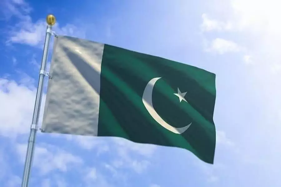 Economic Survey  से पता चलता है कि वित्त वर्ष 2024 में पाकिस्तान की अर्थव्यवस्था 2.4% बढ़ेगी
