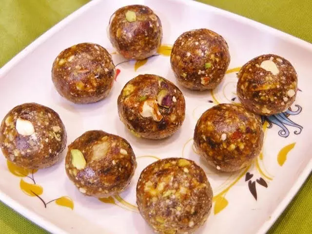 KHAJUR LADDO RECIPE:अब बनाइये खजूर से टेस्टी लड्डू जानिए इसकी रेसिपी