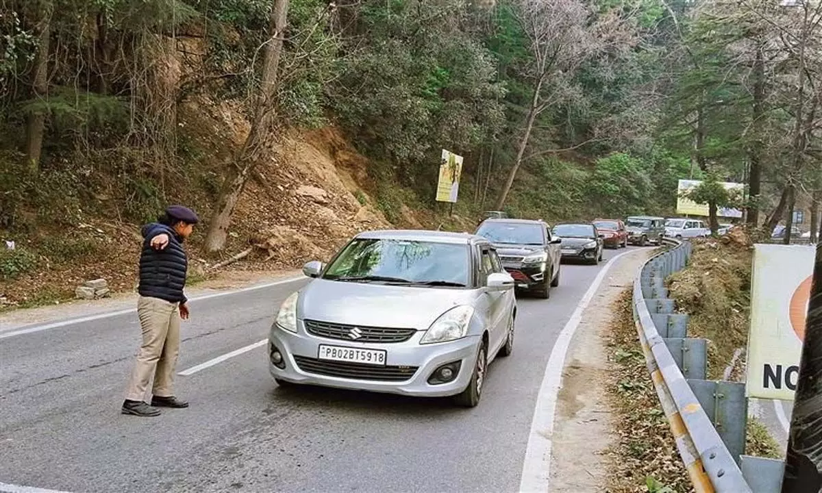 Himachal News: शिमला में 1 मिनट का ट्रैफिक प्लान लागू