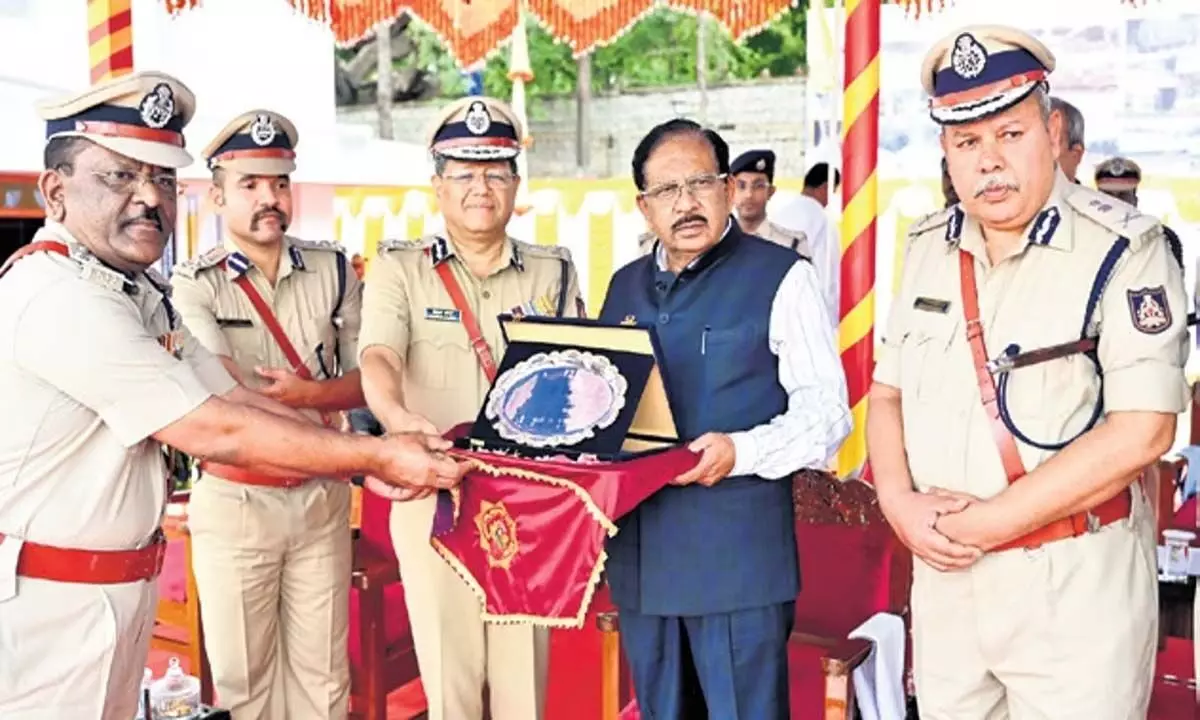 Karnataka News: 65 अग्निशमन कर्मियों को मुख्यमंत्री पदक से सम्मानित किया गया