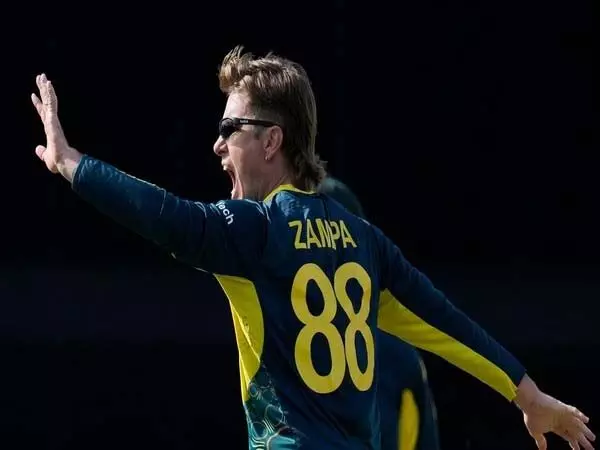 T20 : मिशेल स्टार्क को पीछे छोड़ते हुए एडम ज़म्पा टी20 विश्व कप इतिहास में ऑस्ट्रेलिया के सबसे ज़्यादा विकेट लेने वाले गेंदबाज़ बन गए