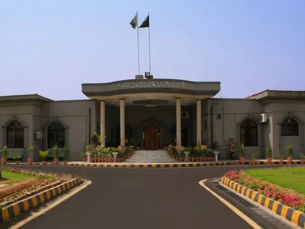 Islamabad High Court ने चुनाव न्यायाधिकरणों को अगले आदेश तक PML-N सांसदों की याचिकाओं पर सुनवाई करने से रोका