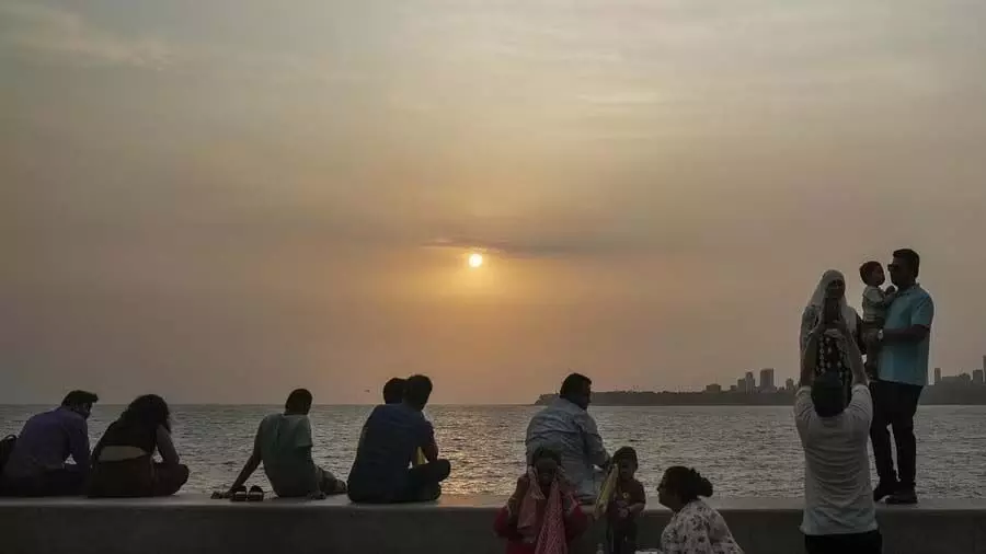 Mumbai: भारत में मानसून की सुस्ती के कारण उत्तर भारत में गर्मी की लहरें बढ़ सकती