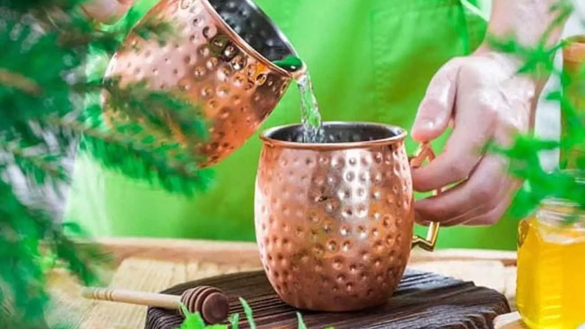 Copper water: तांबे का पानी पीने से शरीर को मिलते हैं फायदे