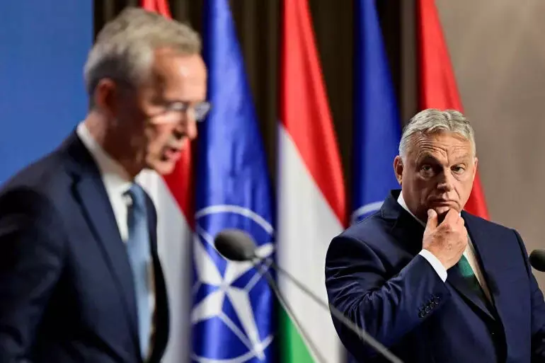 world : हंगरी यूक्रेन को नाटो सहायता देने की अनुमति देगा