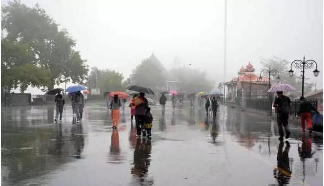 Himachal : बारिश की संभावना, हिमाचल ने आपात स्थितियों से निपटने के लिए उठाए गए कदमों की समीक्षा की