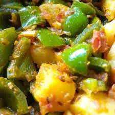 ALOO SHIMLAMIRCH SABJI RECIPE:बनाइये स्वादिष्ट शिमला मिर्च की सब्जी इस रेसिपी से