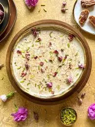 SHEER KHURMA RECIPE:बनाइये त्यावहरो में टेस्टी शेयर खुरमा जानिए रेसिपी