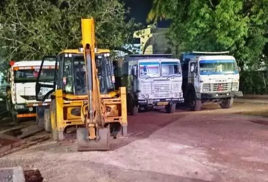 Bilaspur News:  खनिज विभाग ने 13 वाहनों को किया सीज