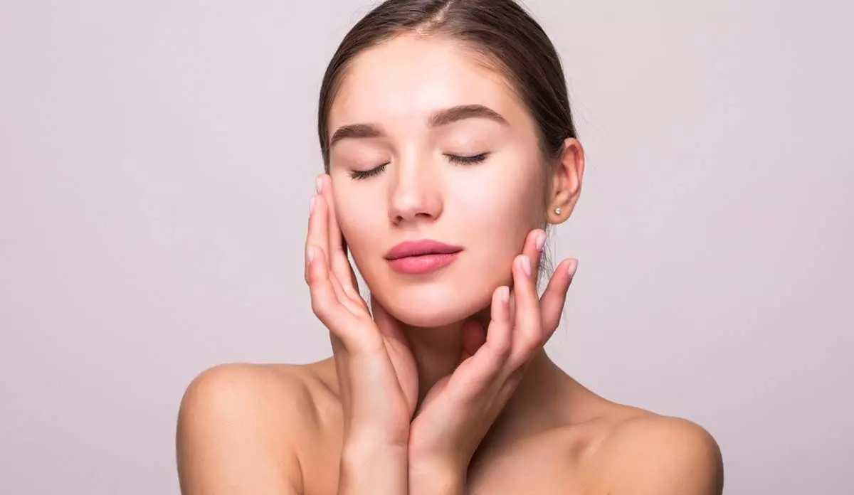 Skin Care Tips: फील्ड जॉब करने वाले ऐसे रखें अपनी स्किन का ख्याल