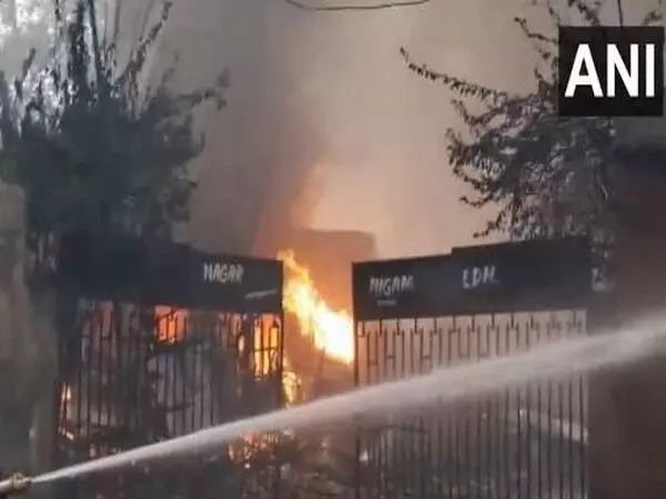 Punjab: लुधियाना में गोदाम में लगी आग