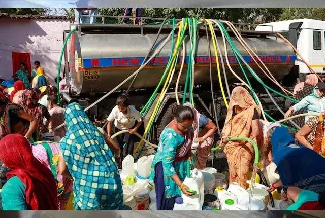 Delhi: सरकार ने सुप्रीम कोर्ट को दिए आदेश, यमुना के हरियाणा वाले हिस्से में टैंकर माफिया सक्रिय हैं