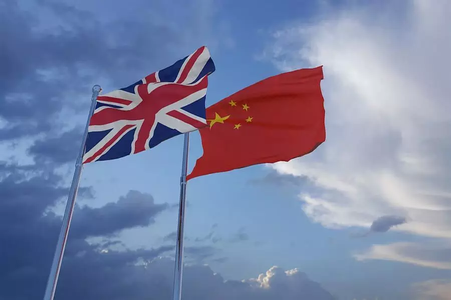 Beijing: चीन ने रूस प्रतिबंधों में चीनी कंपनियों को शामिल करने पर ब्रिटिश सरकार का विरोध जताया