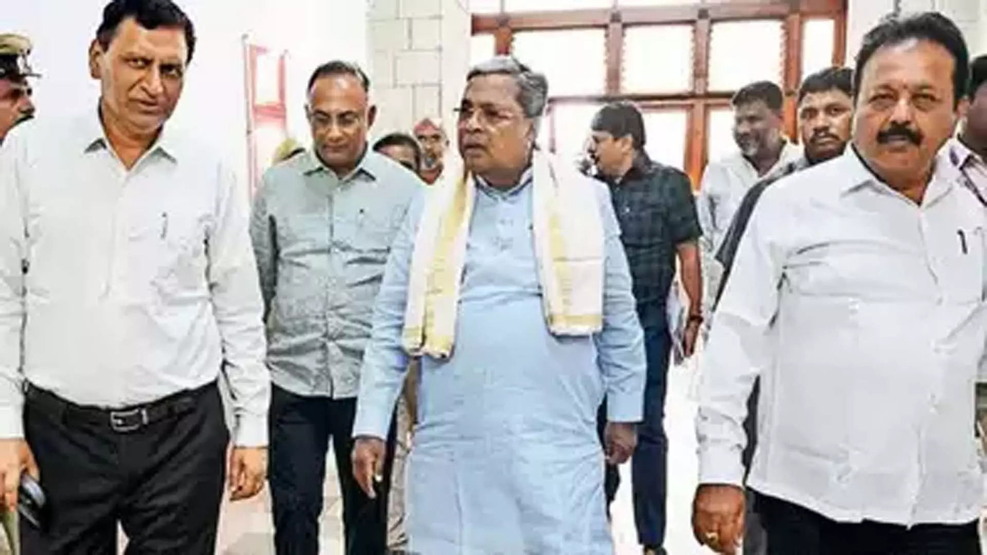 Bengaluru News: मुख्यमंत्री सिद्धारमैया की कैबिनेट ने लोकसभा चुनाव के लिए आदर्श आचार संहिता लागू किया