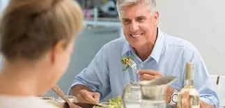 Father diet: उम्र के साथ साथ अपने पापा के सेहत का खास ध्यान देना चाहिए जाने क्या करे