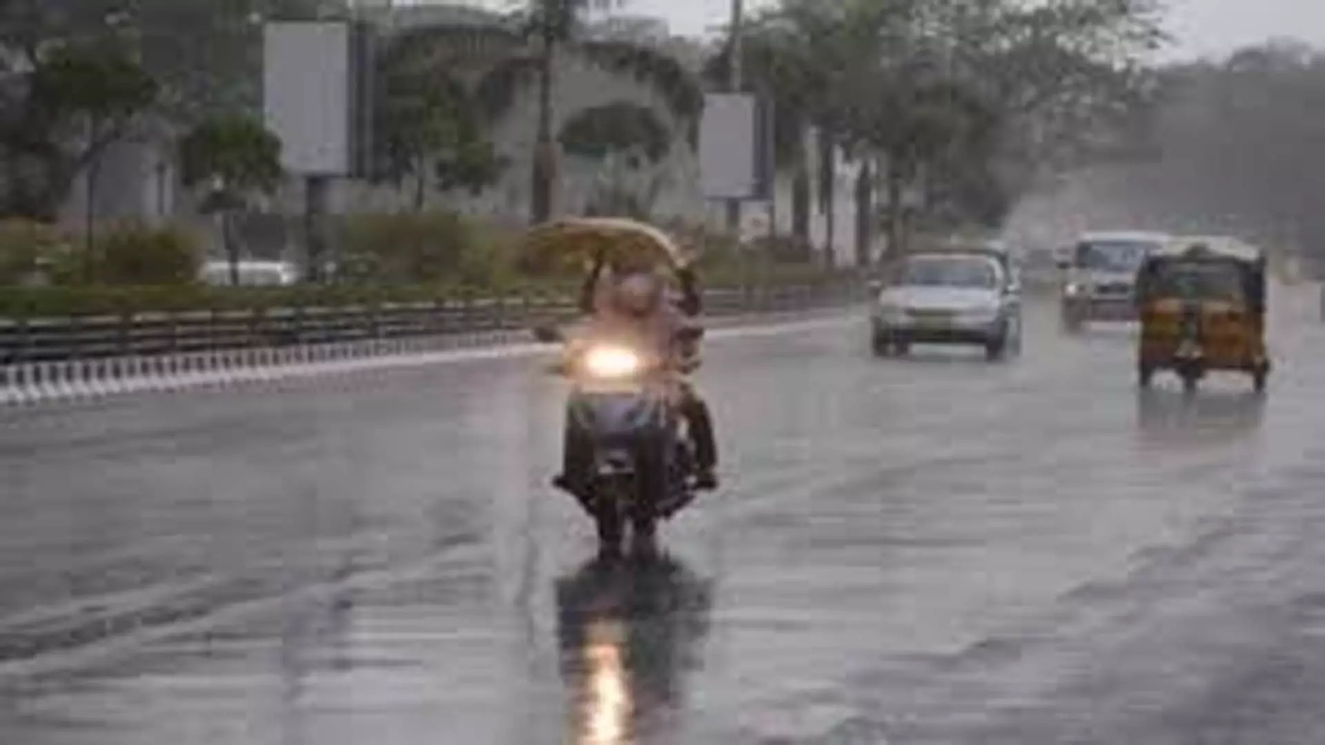 Tamil Nadu News: तमिलनाडु, पुडुचेरी में बारिश की संभावना