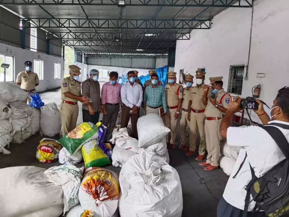 Telangana News: पुलिस ने रंगा रेड्डी जिले में 5006.934 किलोग्राम मादक पदार्थ नष्ट किया