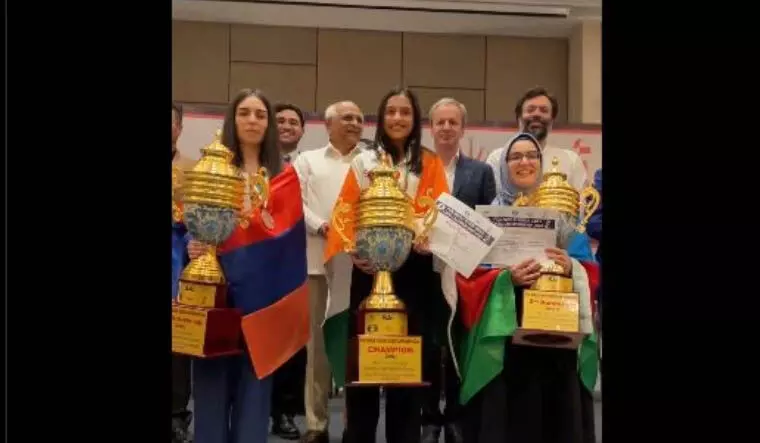 sports : भारत की दिव्या देशमुख ने विश्व जूनियर बालिका शतरंज चैंपियनशिप जीती