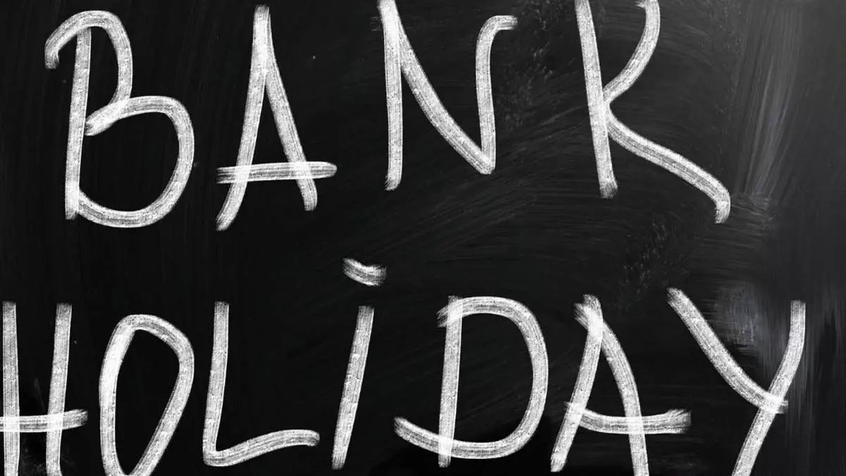 Bank holiday on June 17: 17 जून को बैंक अवकाश राज्यों में ईद-उल-अज़हा रहेंगे बैंक बंद