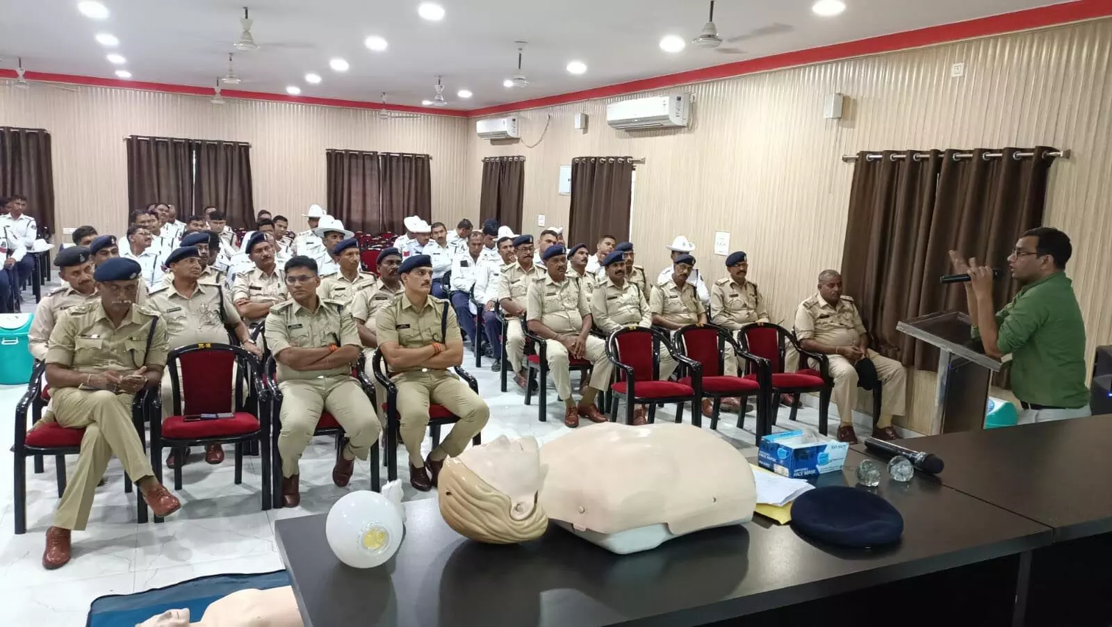 Raipur पुलिस ने हार्ट अटैक के प्राथमिक उपचार का लिया प्रशिक्षण