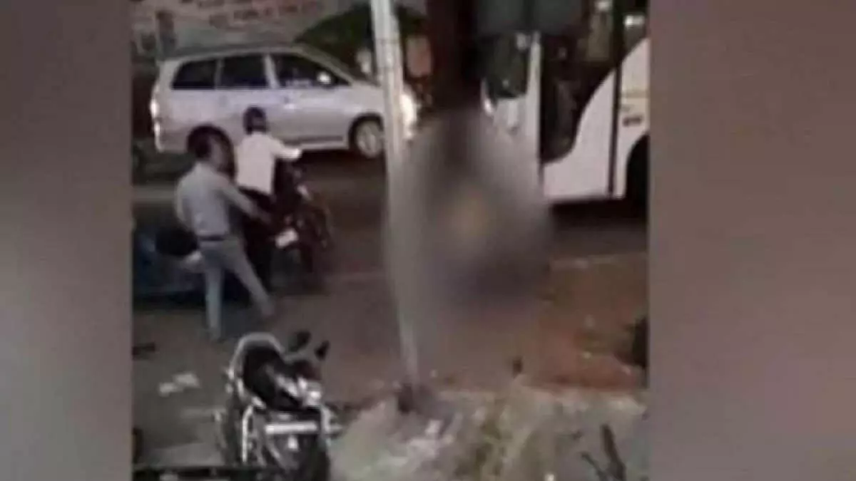 Hyderabad: सरेआम चाकुओं और लाठियों से हमला कर युवक की हत्या