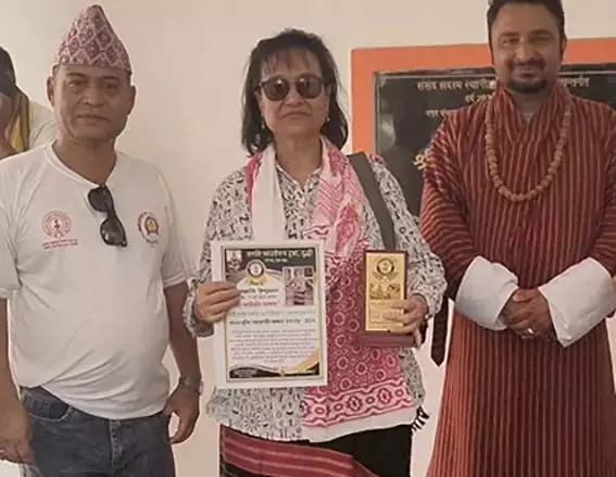 Arunachal : आइनी तलोह को एक और पुरस्कार मिला