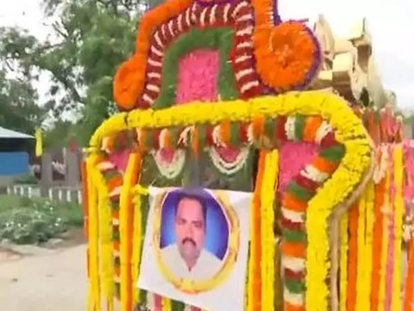 Tamil Nadu : कुवैत अग्निकांड में मारे गए शिवशंकर गोविंदन का चेन्नई में किया गया अंतिम संस्कार