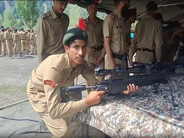 Jammu & Kashmir :  बांदीपुरा के गुरेज में सेना ने नियंत्रण रेखा के पास दस  दिवसीय एनसीसी शिविर आयोजित किया