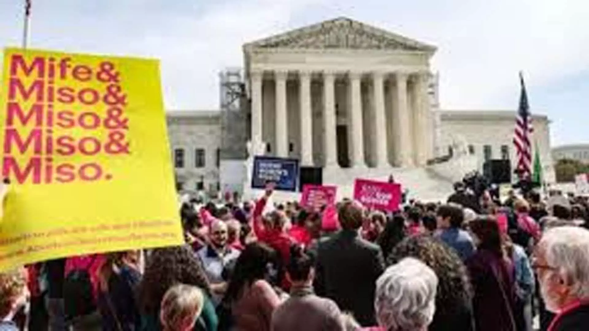 US News: सुप्रीम कोर्ट ने गर्भपात की गोलियों तक पहुंच पर रोक लगाने की कोशिश को खारिज कर दिया