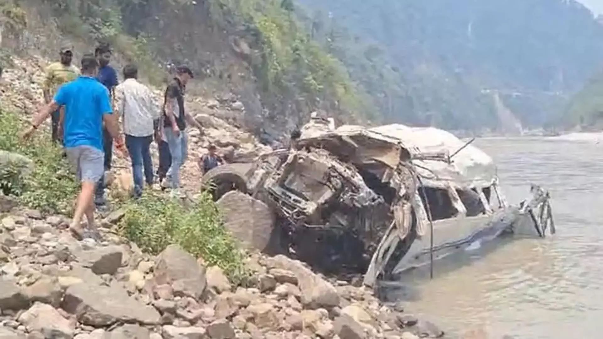Rishikesh-Badrinath Update: अब तक 12 लोगों की मौत, बचाव कार्य जारी