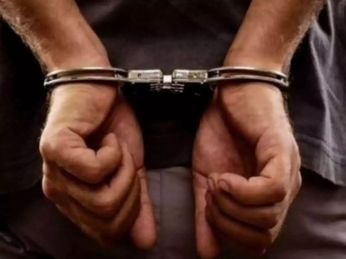 Hyderabad: 2 करोड़ रुपये का सोना-चांदी ले जाने के आरोप में 2 लोग गिरफ्तार
