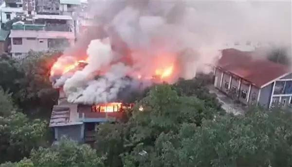 Manipur: सचिवालय परिसर के पास एक इमारत में,लगी भीषण आग
