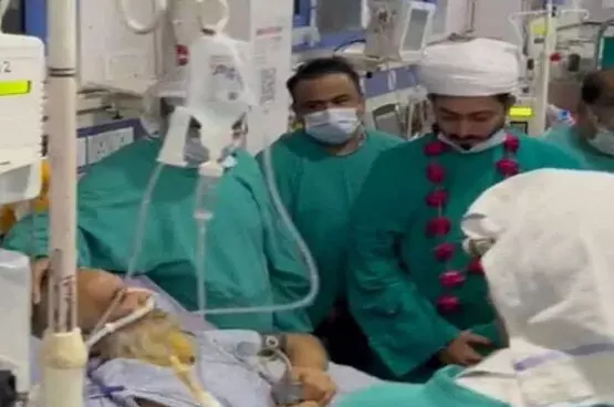 ICU में पिता, Hospital में हुई बेटियों की शादी