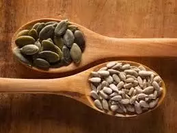 Seeds health: जानिए ये दो बीज में कौन सा बीज ज्यादा फायदेमंद है