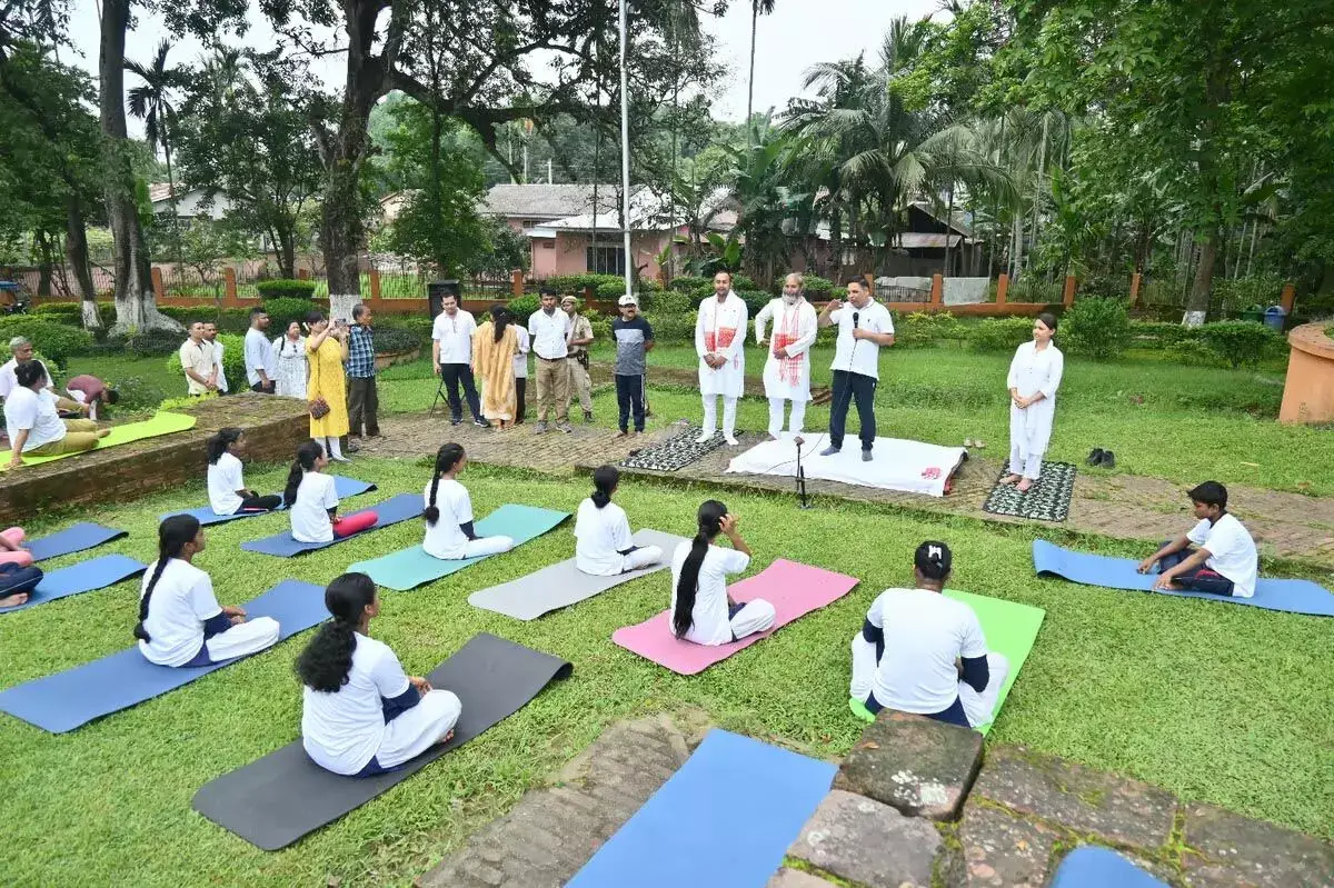 ASSAM NEWS :  तेजपुर में 10वें अंतर्राष्ट्रीय योग दिवस के लिए तैयारियां