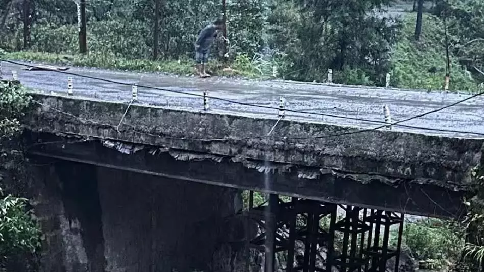 Nagaland News:  चक्रवात से हुए नुकसान के बाद कोहिमा-माओ सड़क पुल पूरी तरह बहाल, भारी वाहनों का प्रवेश सीमित