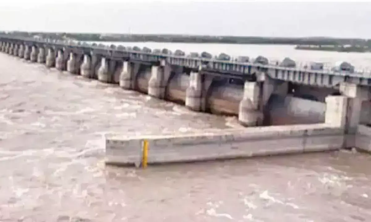 Andhra Pradesh: सुंकेसुला बैराज से 15,131 क्यूसेक पानी छोड़ा गया