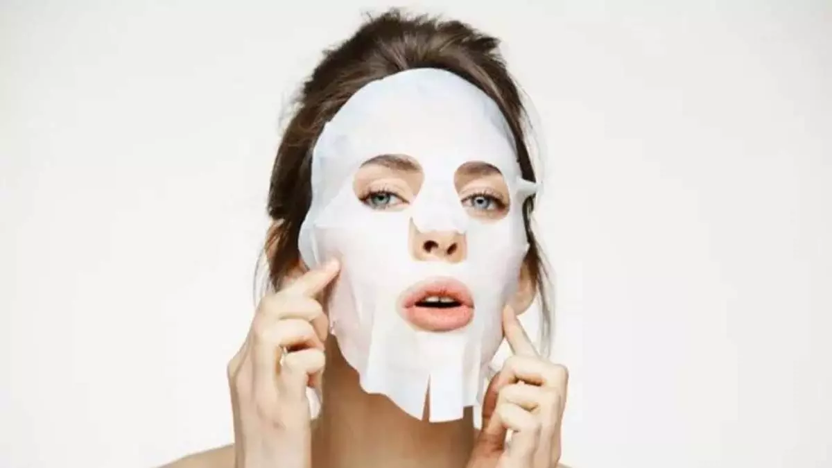 types of face masks : एक नहीं, कई तरह के होते हैं फेस मास्क