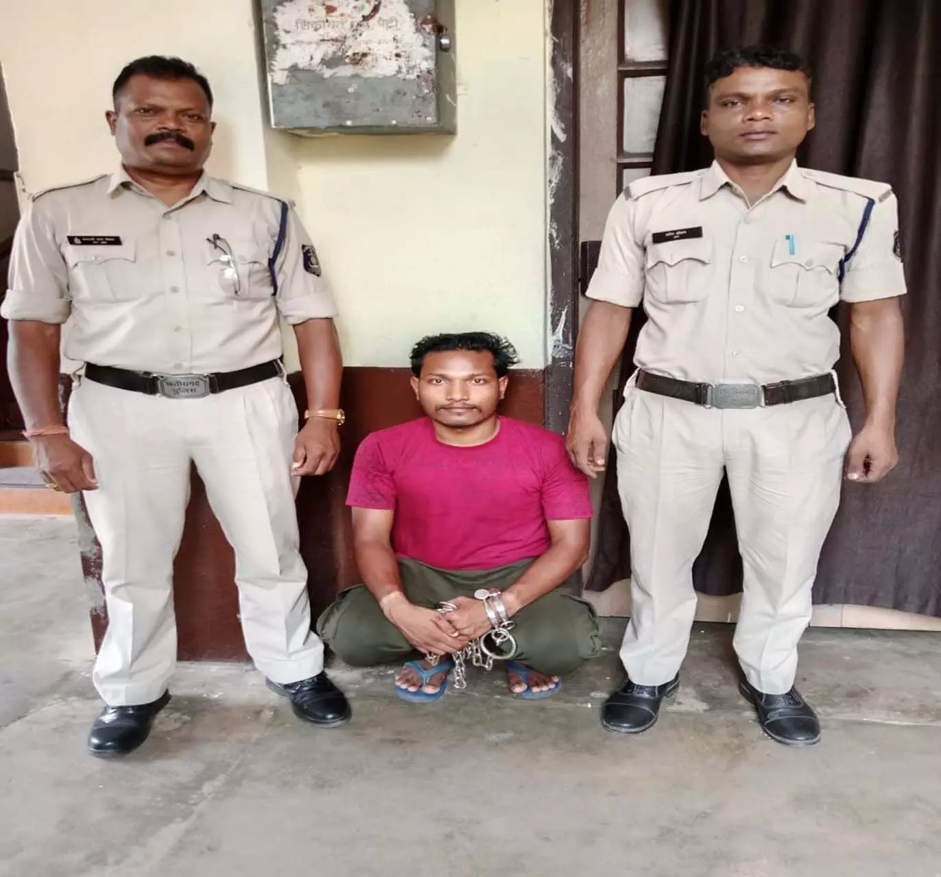 ट्रेन में बैठकर फरार हो रहा था रेप का आरोपी, पुलिस ने पकड़ा