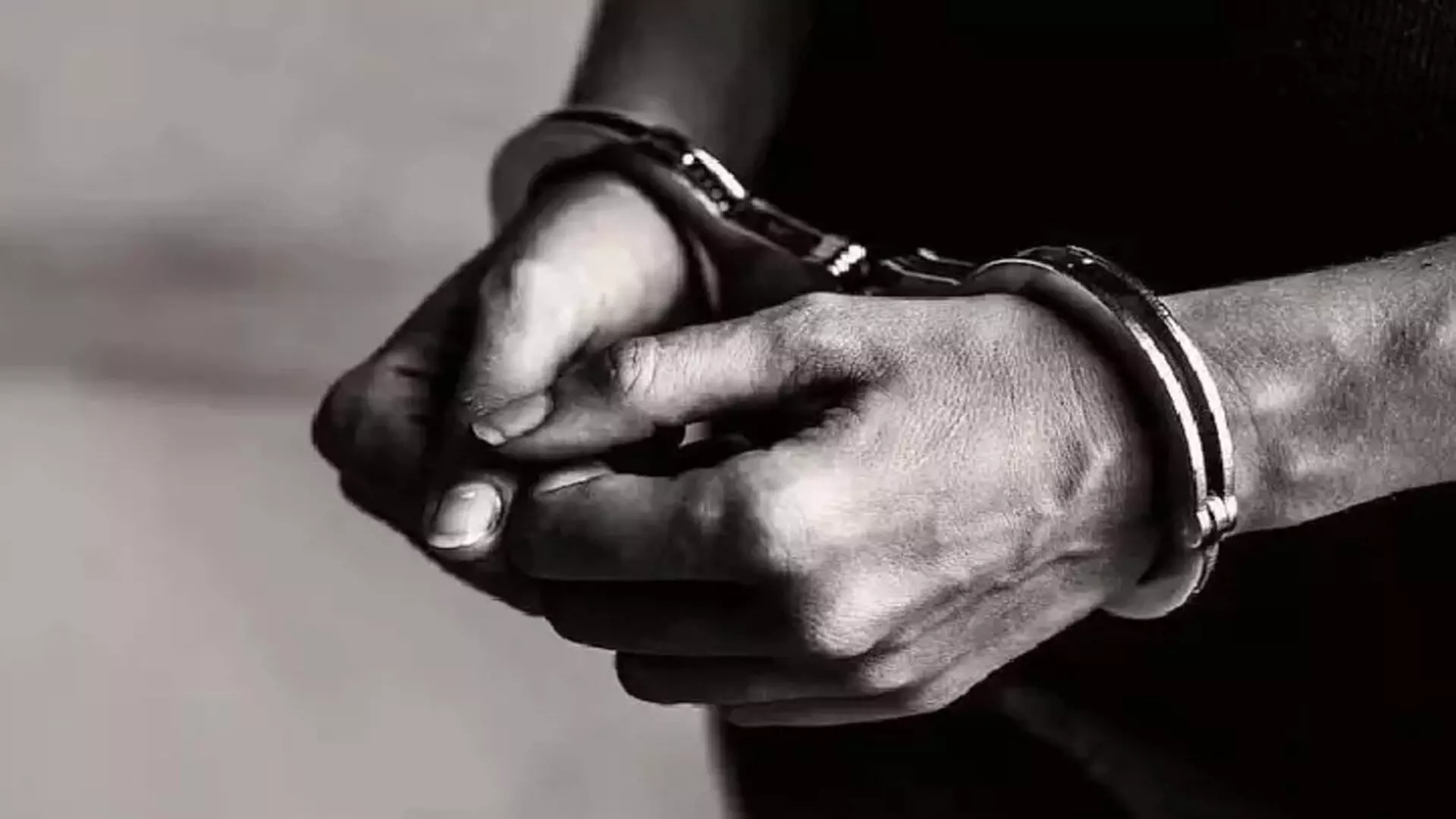 Chennai: 7 टन लोहे की छड़ें चुराने के आरोप में ठेका कर्मचारी और उसका दोस्त गिरफ्तार