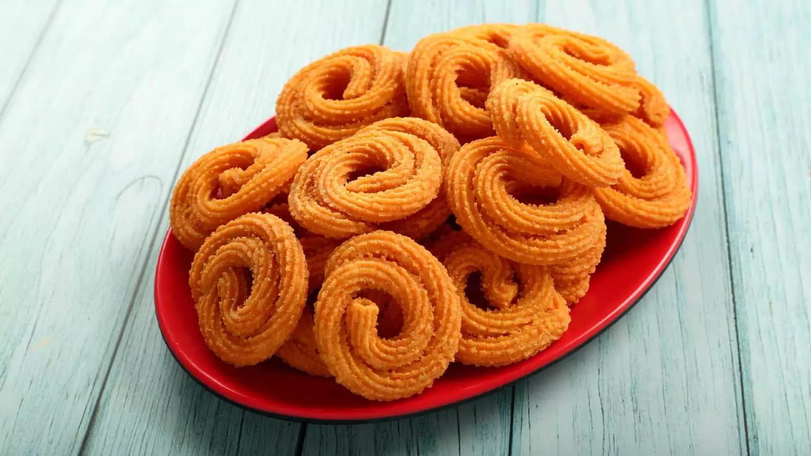 CHAKLI RECIPE :घर में बनाइये टेस्टी और क्रिस्पी चकली जानिए रेसिपी