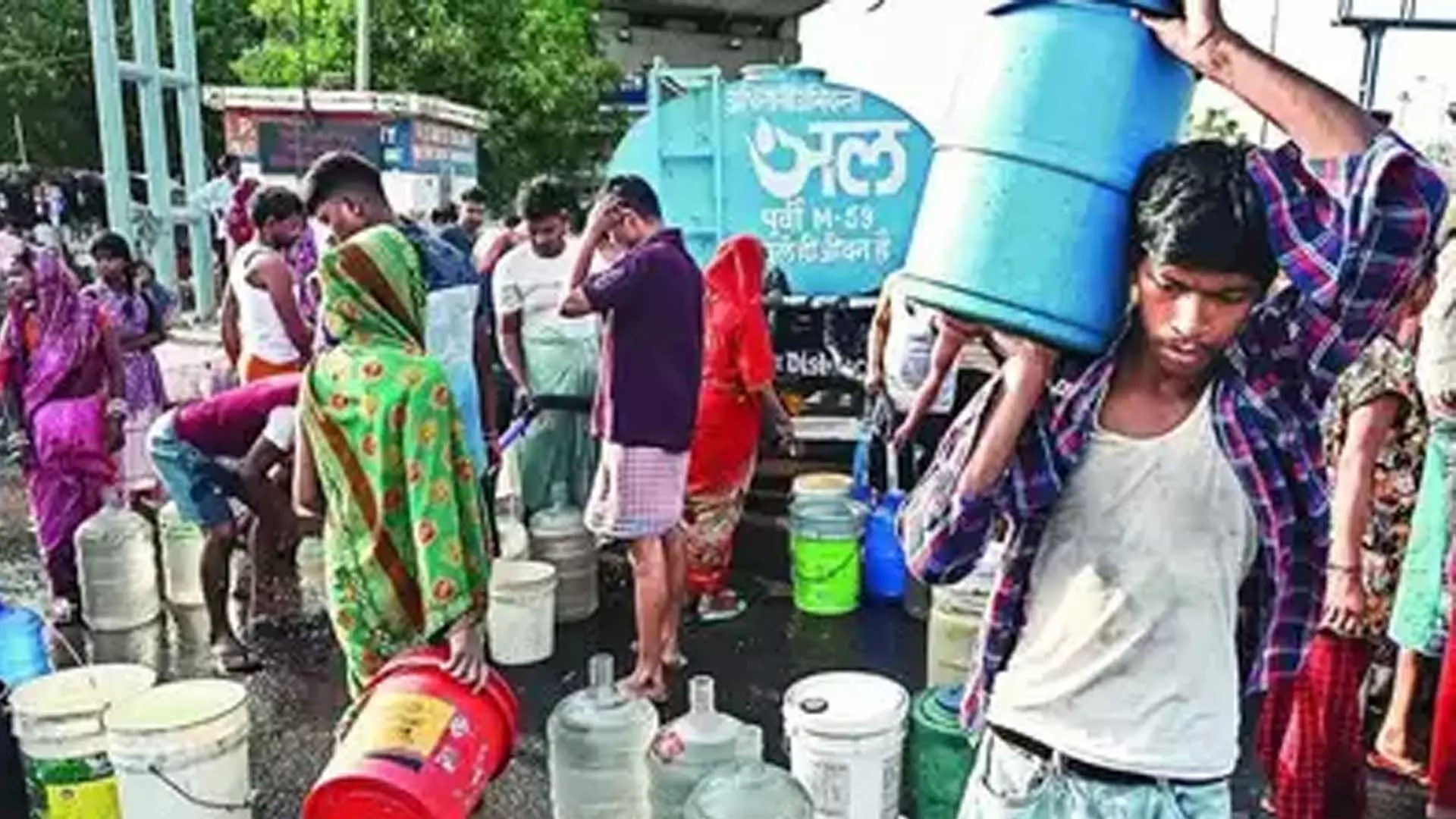 Delhi water crisis: आतिशी ने भाजपा पर तोड़फोड़ का आरोप लगाया,पाइपलाइनों के लिए पुलिस सुरक्षा की मांग की