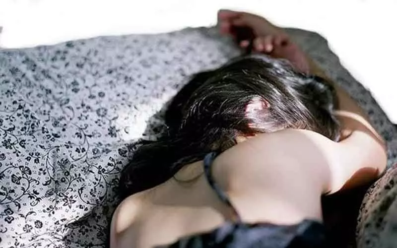 Indore: युवती के साथ नशीली दवा पिलाकर किया दुष्कर्म