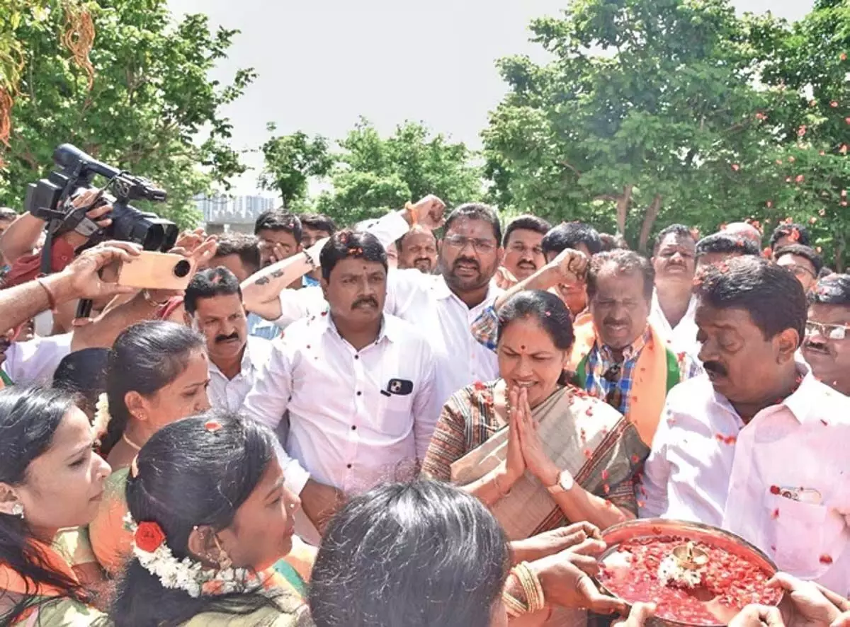 Karnataka: भाजपा सांसदों को बीबीएमपी, जिला परिषद/टीपी चुनावों में गठबंधन से लाभ मिलने की उम्मीद