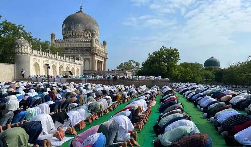 Hyderabad: ईद-उल-अजहा मनाया गया