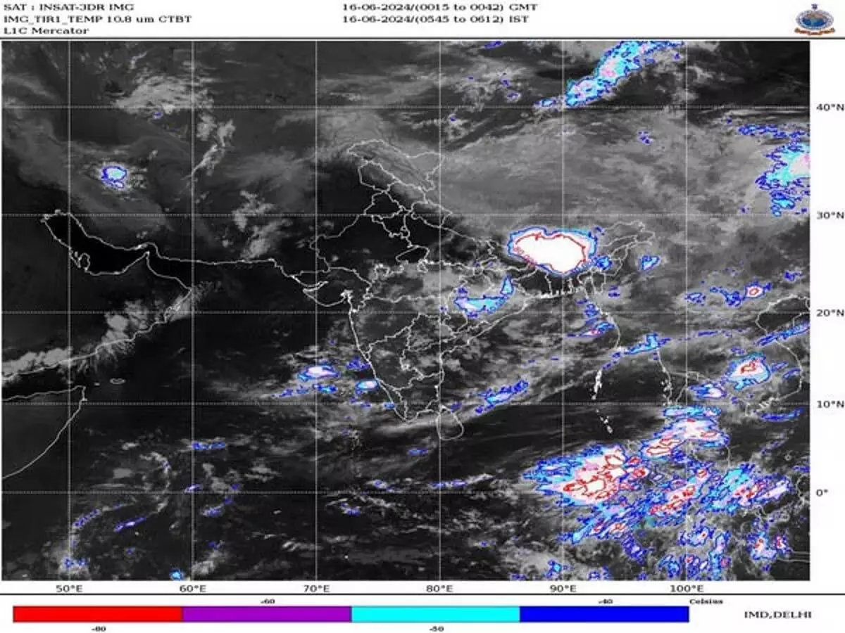 Meghalaya News: आईएमडी ने अगले कुछ घंटों में पूर्वी, उत्तर-पूर्वी क्षेत्र में हल्की से मध्यम बारिश की भविष्यवाणी की