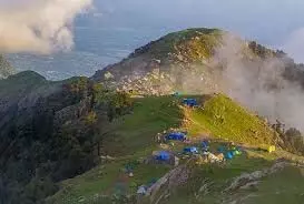Tourist spot: हिमाचल प्रदेश में  घूमने लायक ये है पर्यटन स्थल