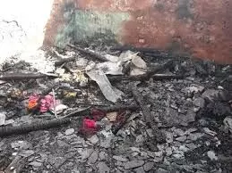 Mandi: ग्राम पंचायत जरल गांव में आग लगने से दो मंजिला मकान और गौशाला जलकर राख