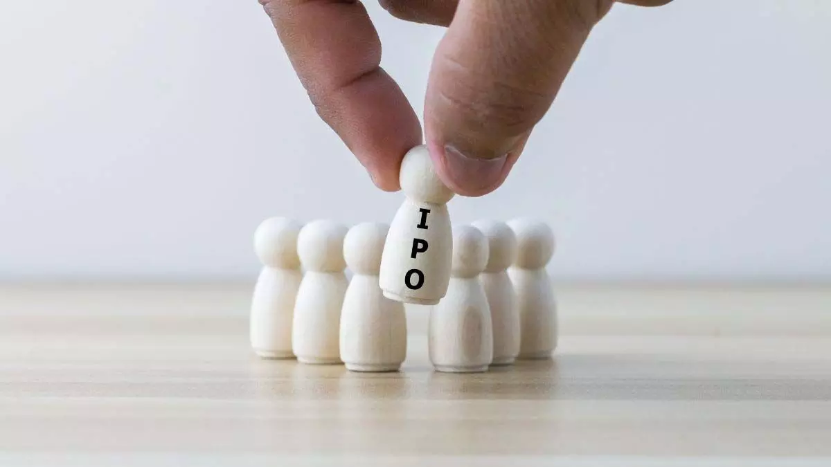 ixigo Technology IPO; इक्सिगो आईपीओ  टेक्नोलॉजी के शेयर मंगलवार को स्टॉक होंगे एक्सचेंजों पर